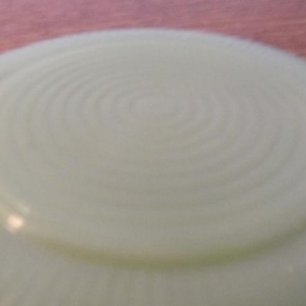 2 Vintage Fire King Jadeite Green Glass Saucers - Picture 5 of 5